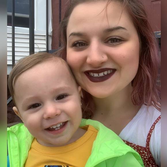 Meet your Posher, Cassie - Picture 1 of 1